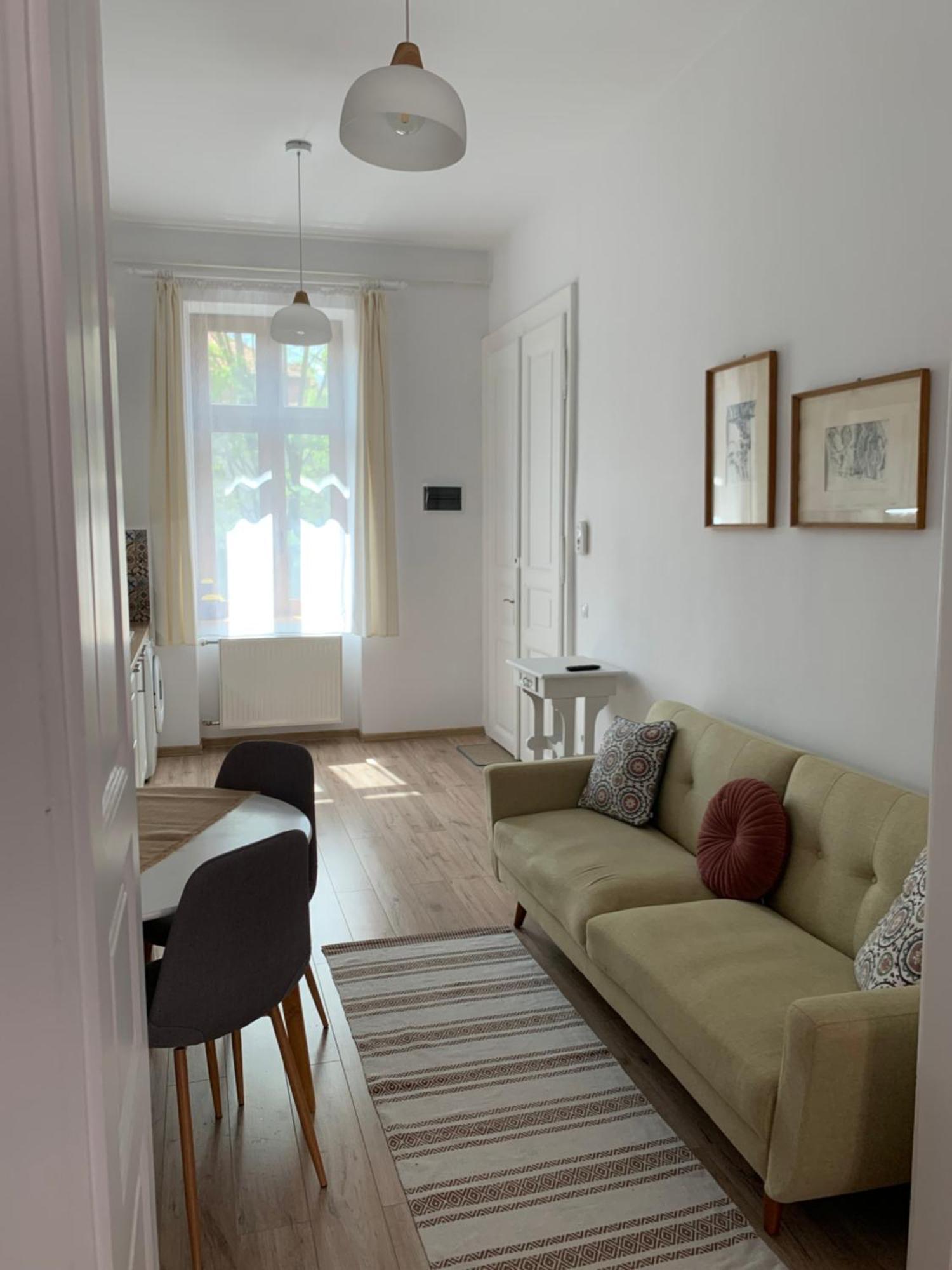 Charming Central Apartments คลูจ-นาโปกา ภายนอก รูปภาพ